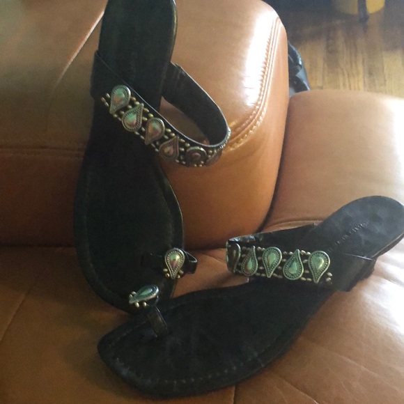 Sandals - Picture 2 of 4
